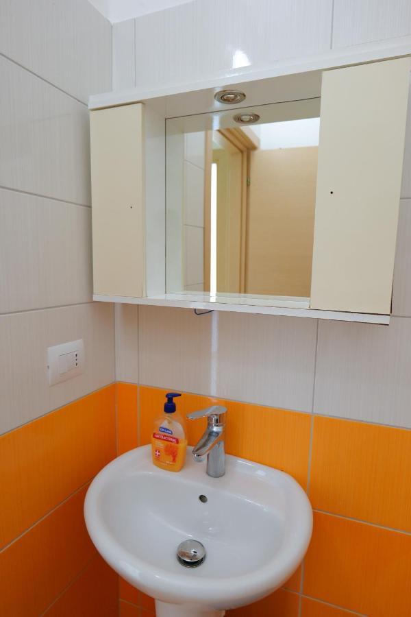 Almare Apartments Vlorë Εξωτερικό φωτογραφία