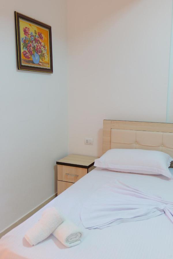 Almare Apartments Vlorë Εξωτερικό φωτογραφία