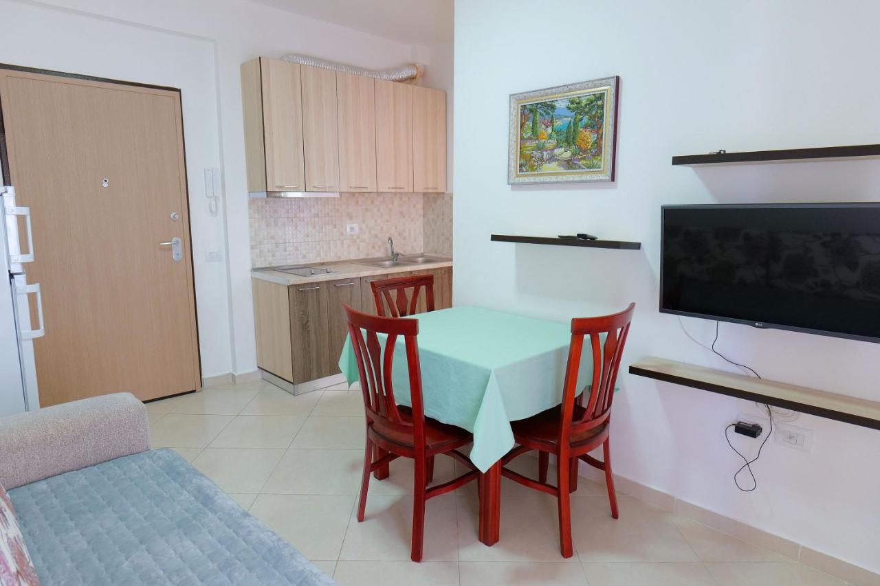 Almare Apartments Vlorë Εξωτερικό φωτογραφία